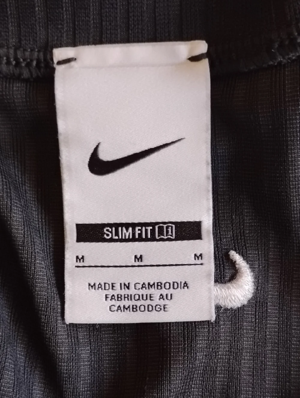 Nike Naomi Osaka Slim Fit Long-Sleeve Mock-Neck Top M Black